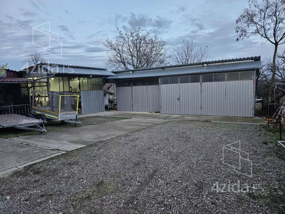 Poslovna zgrada | 4zida