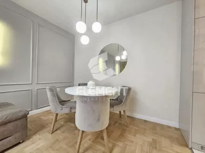 Lasla Gala | 4zida.rs