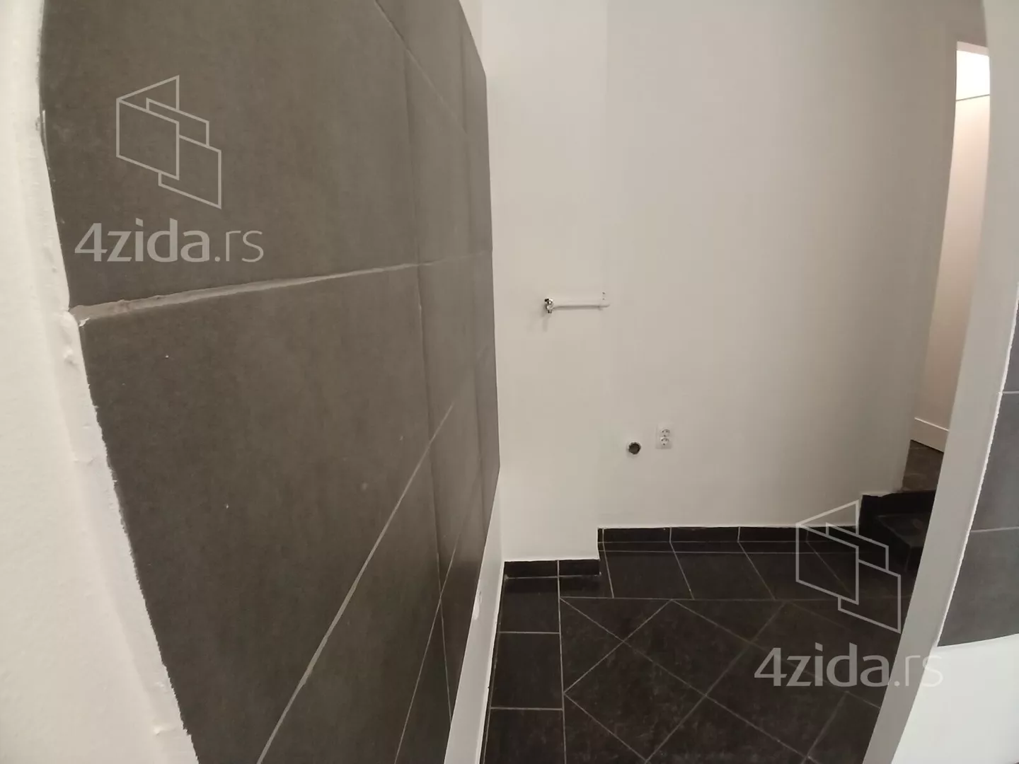 Lokal | 4zida