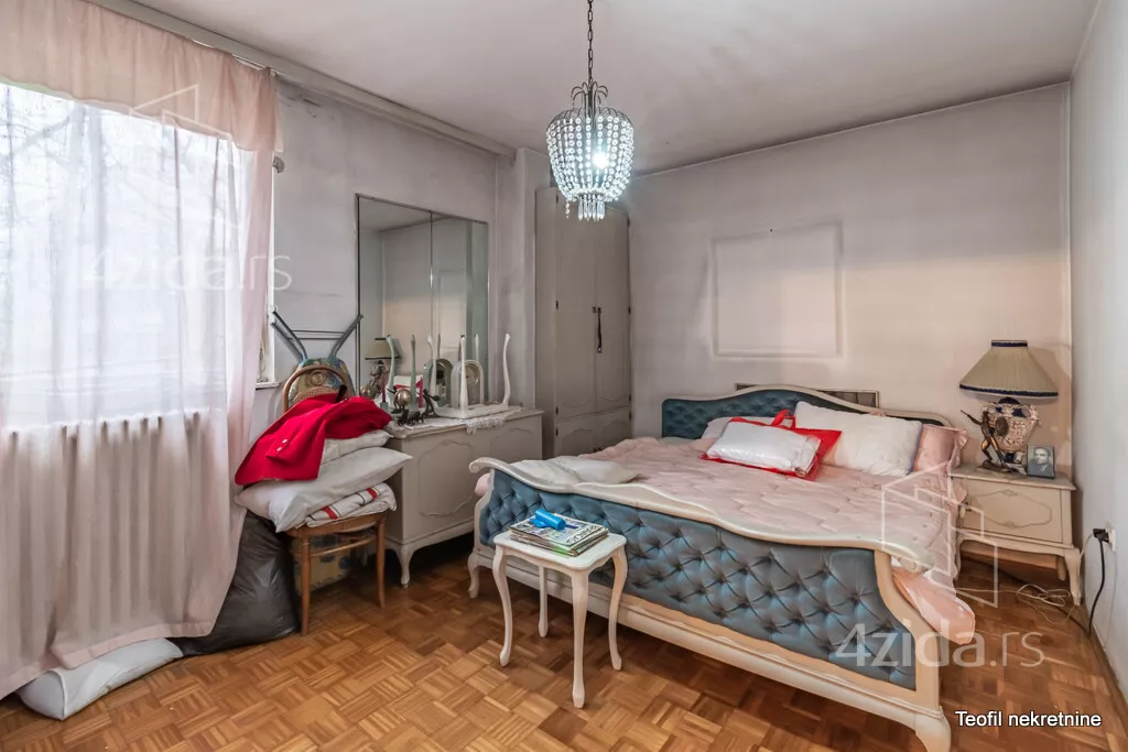 Troiposoban stan | 4zida