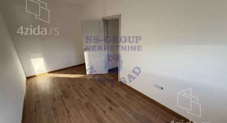 Šestosoban stan | 4zida