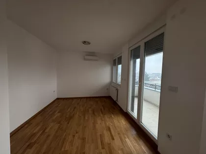 Gradske lokacije | 4zida.rs