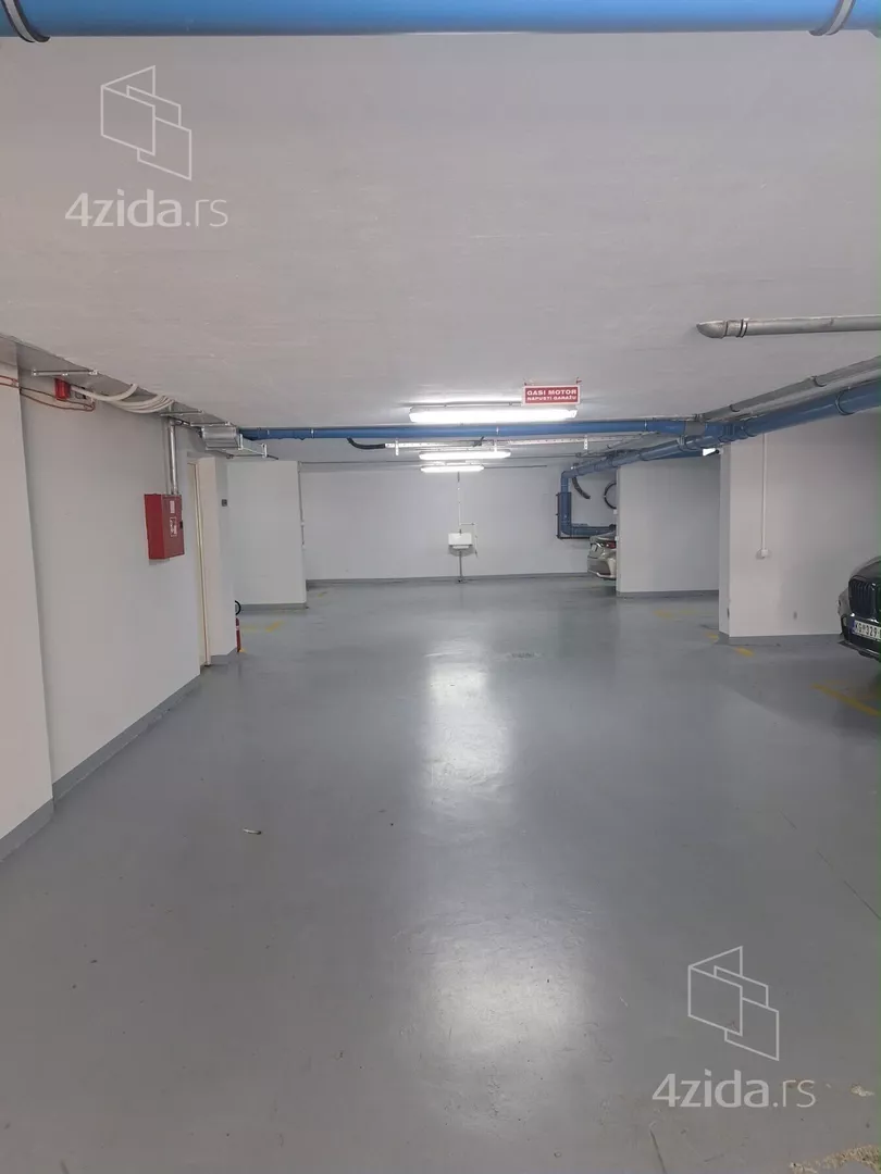 Garaža | 4zida