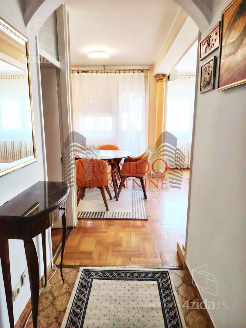 Dvoiposoban stan | 4zida