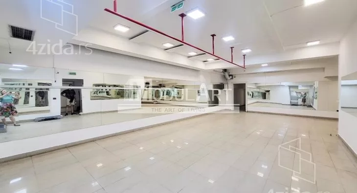 Poslovni prostor | 4zida