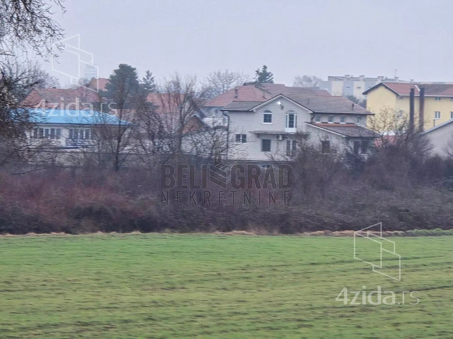 Plac | 4zida