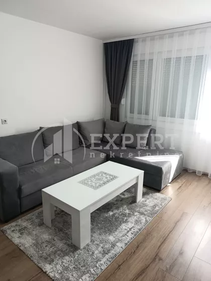 Sremska | 4zida.rs