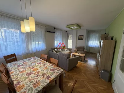 Janka Veselinovića | 4zida.rs