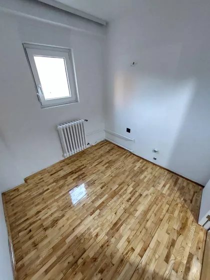 Železnička stanica | 4zida.rs