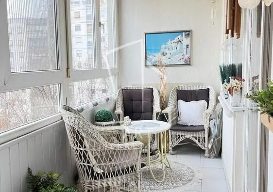 Troiposoban stan | 4zida