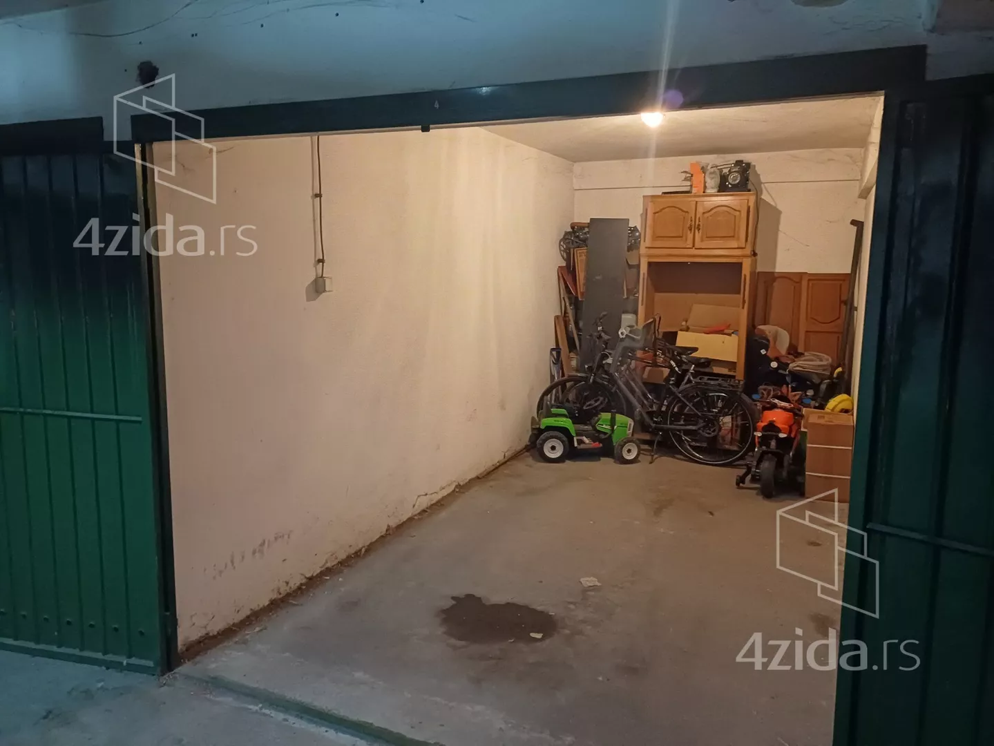 Garaža | 4zida