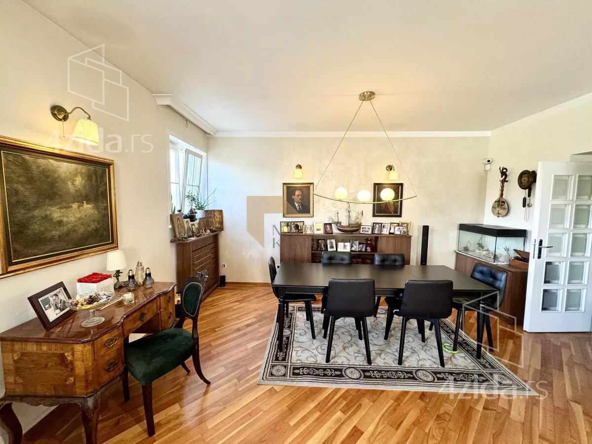 Petosoban stan | 4zida