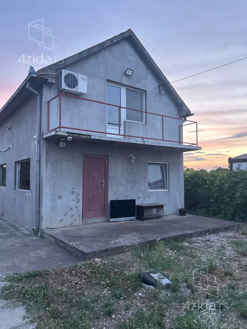 Stovarište | 4zida