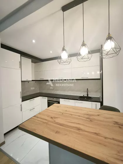 Omladinskih brigada | 4zida.rs