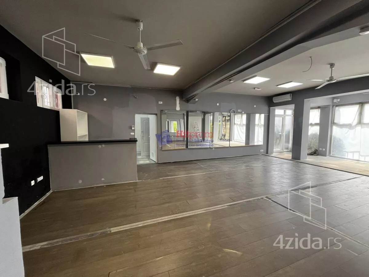 Poslovni prostor | 4zida