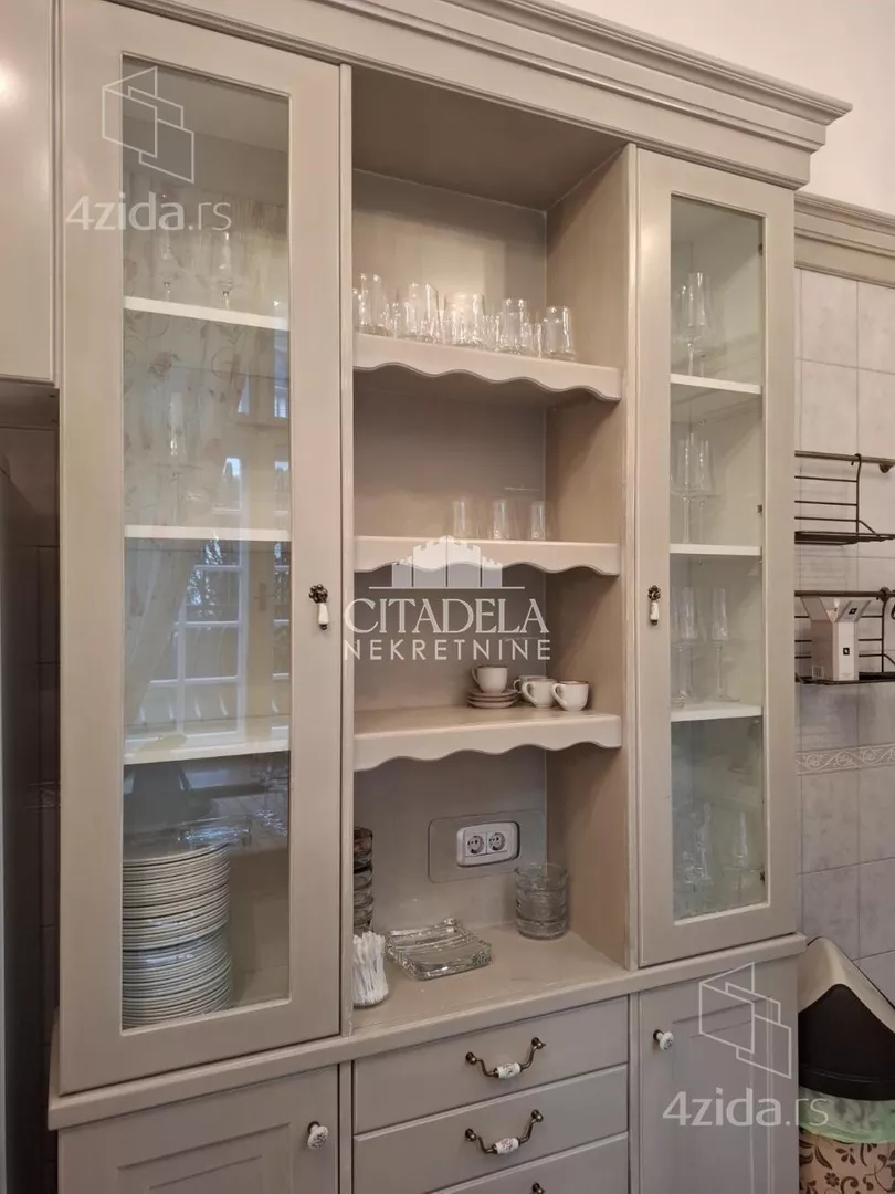 4-etažna kuća | 4zida