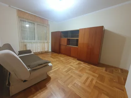 Mihajla Pupina 4 | 4zida.rs
