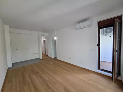 Dobanovačka 57 | 4zida.rs