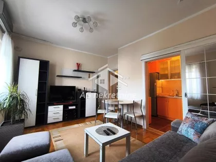 Učiteljsko Naselje | 4zida.rs