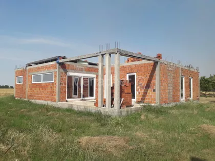 Bečmen | 4zida.rs