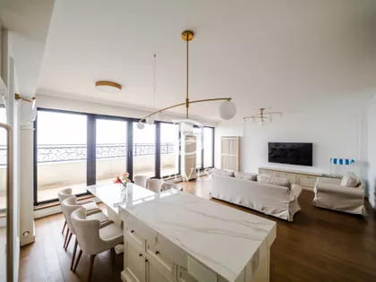 Milana Rakića | 4zida.rs