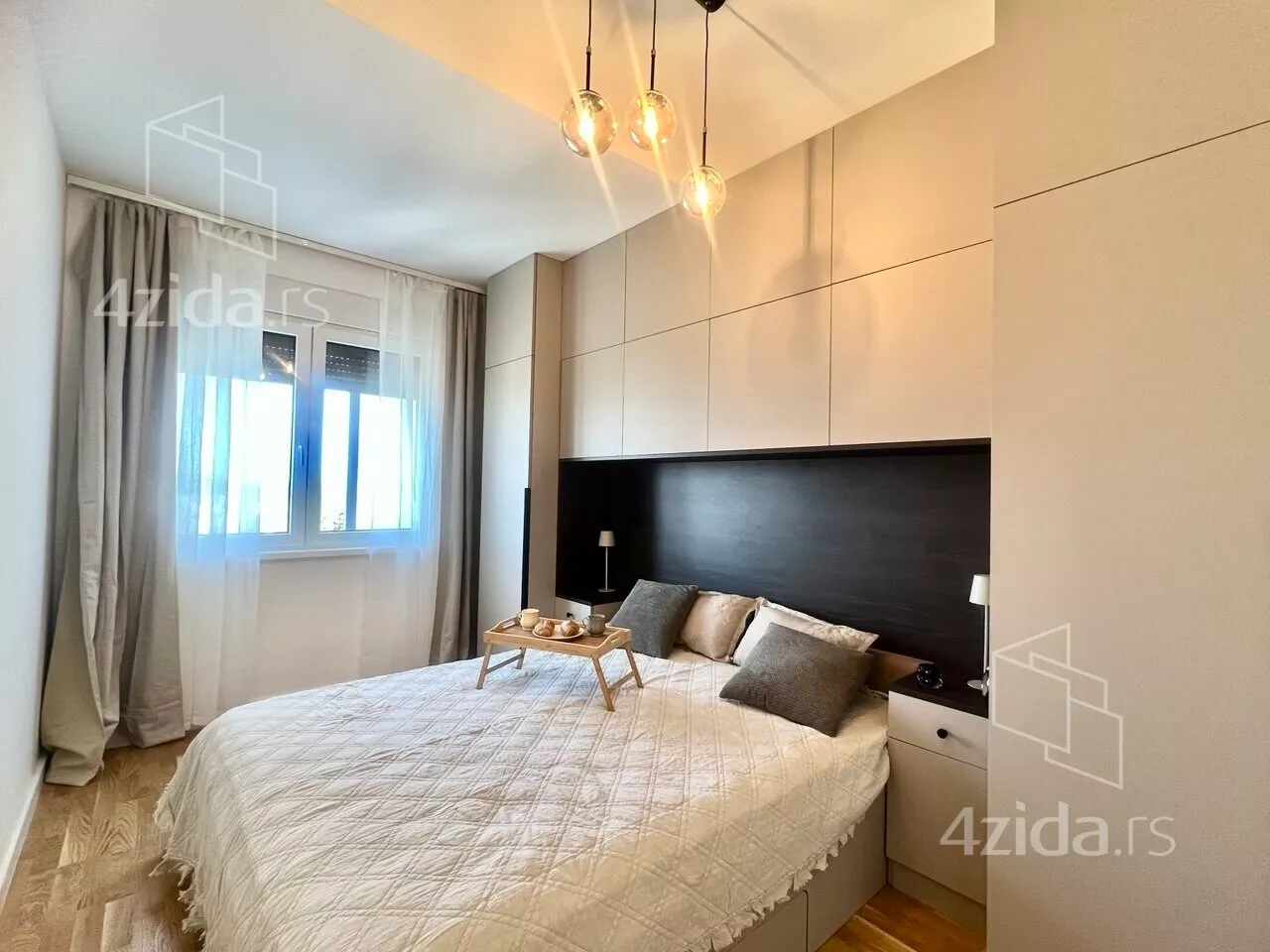 Troiposoban stan | 4zida