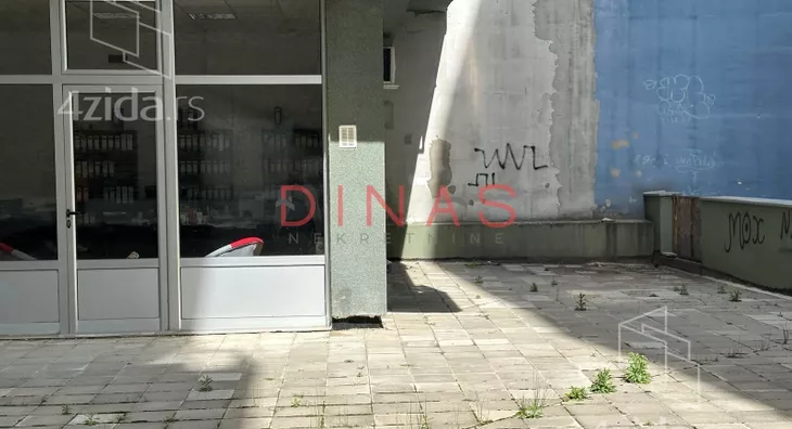 Poslovni prostor | 4zida
