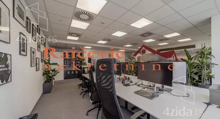 Poslovni prostor | 4zida