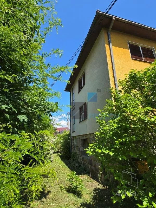 Kuća | 4zida