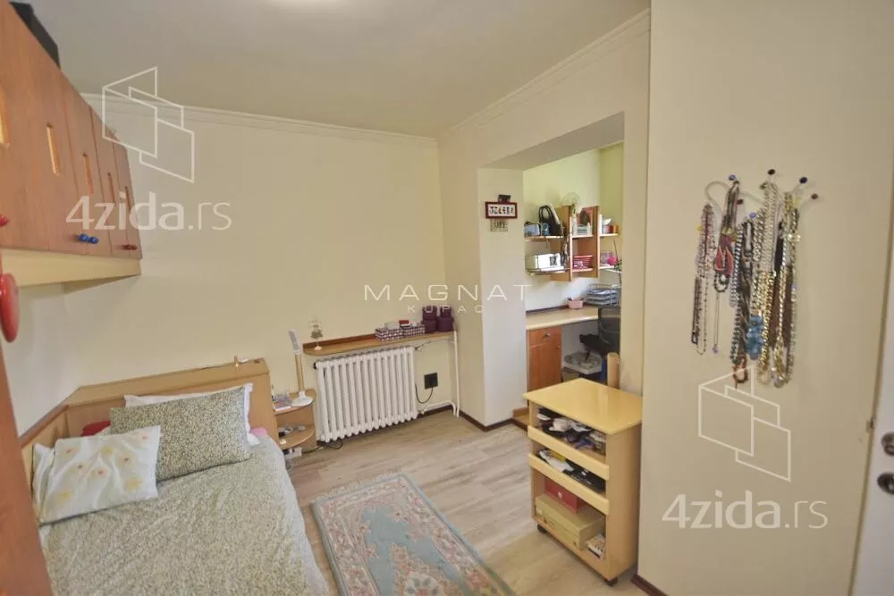 4-etažna kuća | 4zida