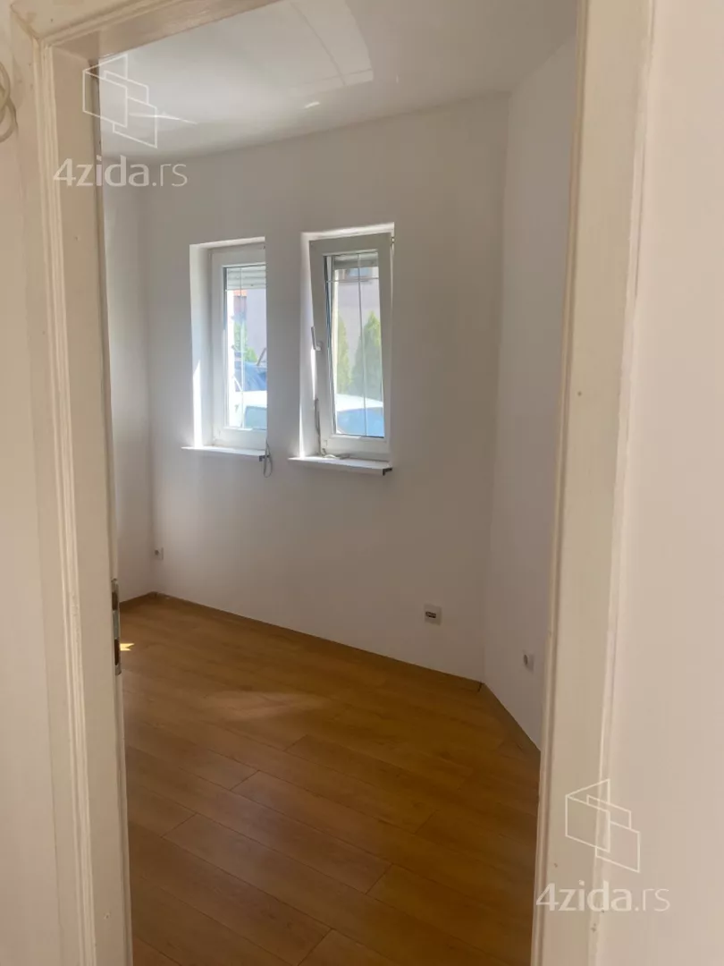 Kancelarija | 4zida