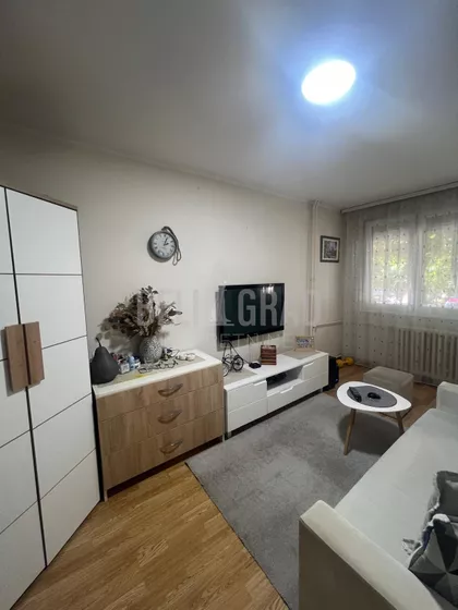 Prvomajska | 4zida.rs