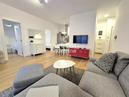 Gospodara Vučića | 4zida.rs