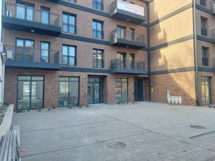 Trg Cara Jovana Nenada | 4zida.rs