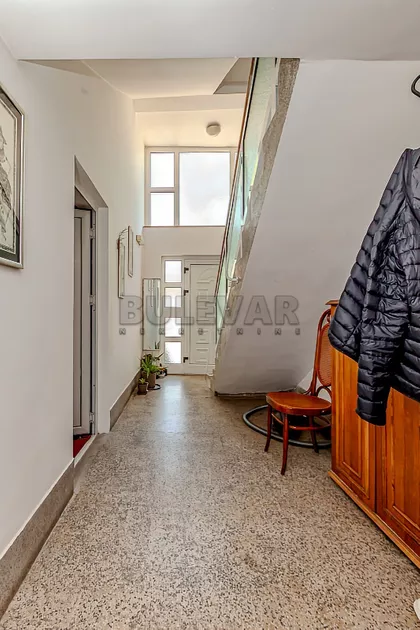 Gutenbergova | 4zida.rs