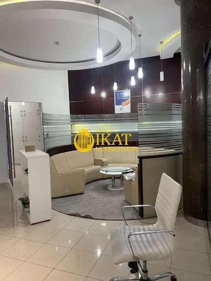 Trg Republike | 4zida.rs