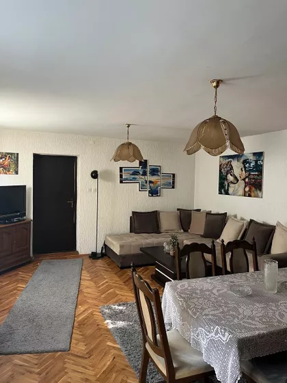 Vinogradska bb | 4zida.rs