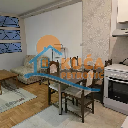 Dr Petra Vučinića | 4zida.rs