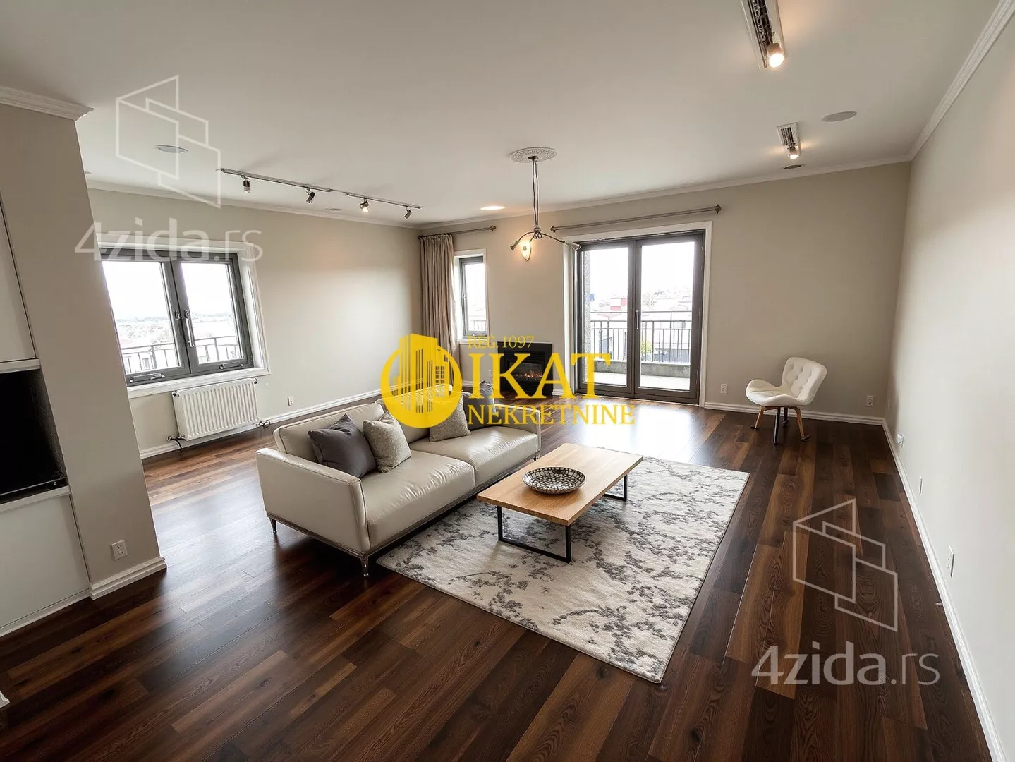 Troiposoban stan | 4zida