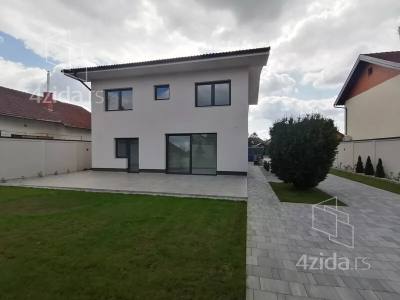 Kuća | 4zida