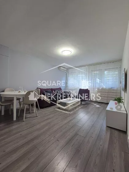 Studentska | 4zida.rs