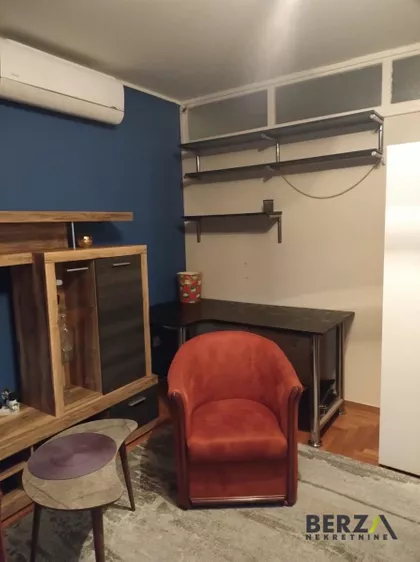 Cara Dušana | 4zida.rs