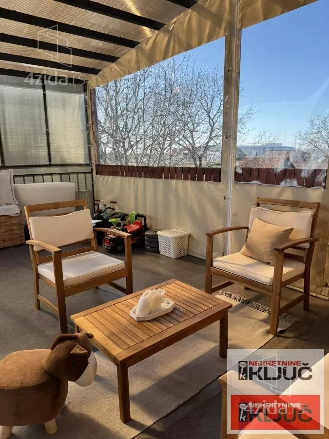 Dvoiposoban stan | 4zida