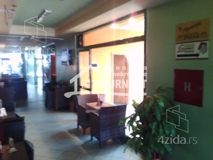 Lokal | 4zida