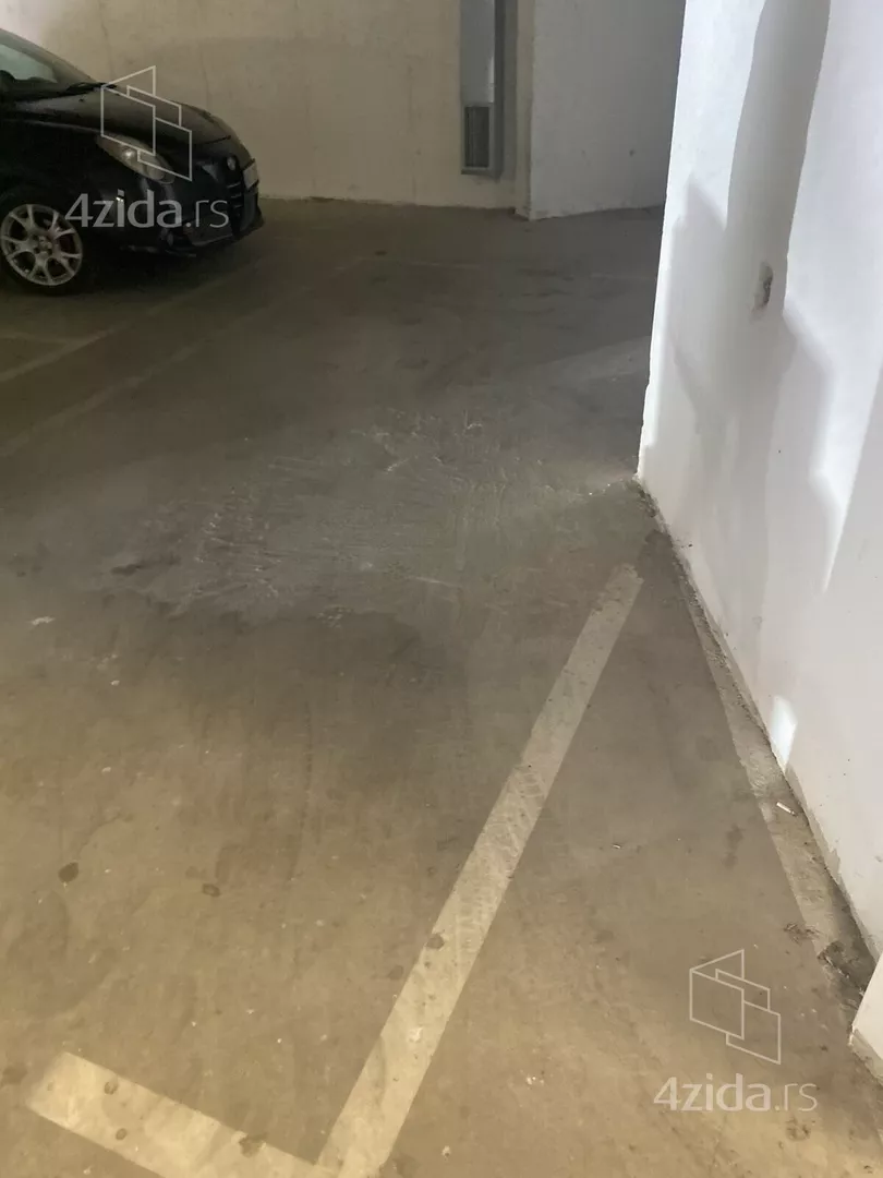 Garaža | 4zida
