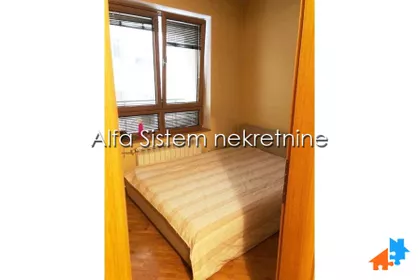 Vukov Spomenik | 4zida.rs