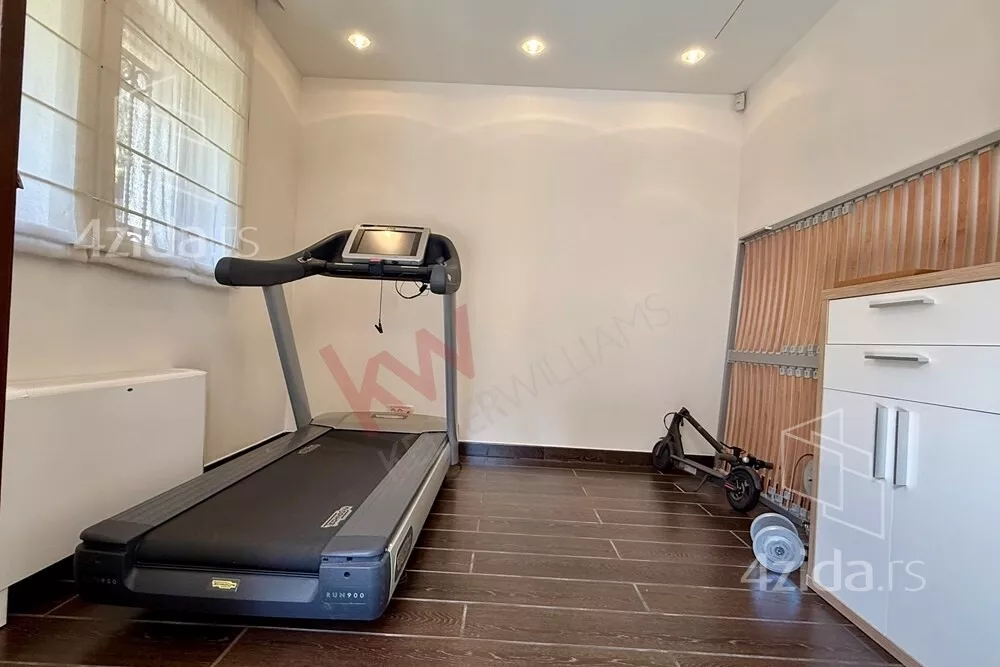 4-etažna kuća | 4zida