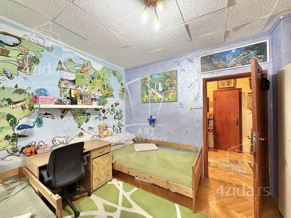 Troiposoban stan | 4zida