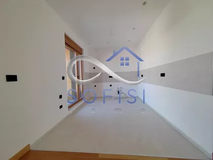 Cara Dušana | 4zida.rs