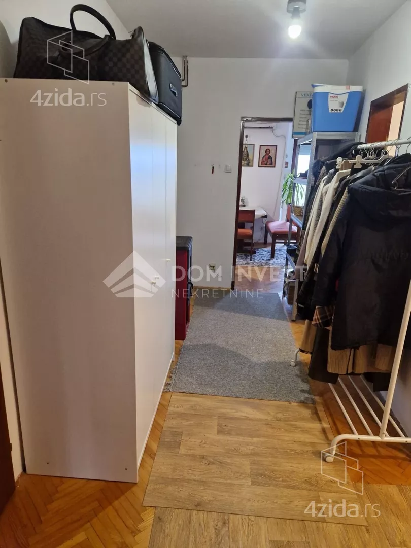 Četvoroiposoban stan | 4zida